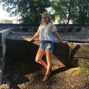 Meet your Posher, Kaitlyn